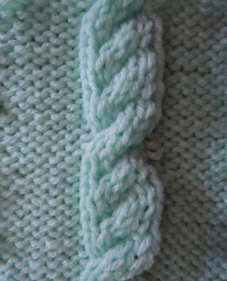 overlapping cable knitting pattern